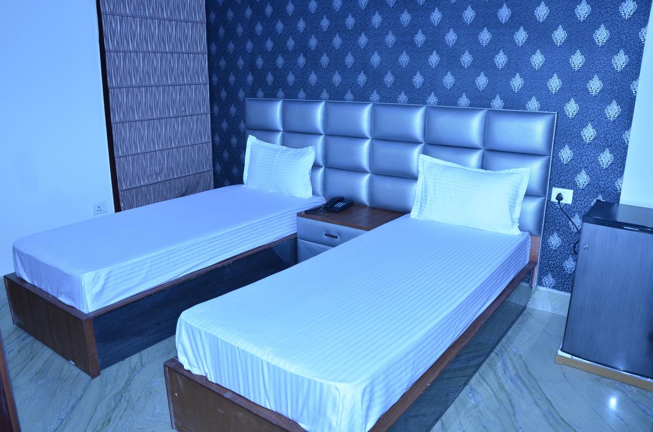 Hotel Royal International Nowe Delhi Zewnętrze zdjęcie
